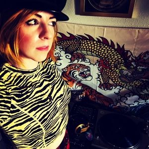 Meet your Posher, Jenessa